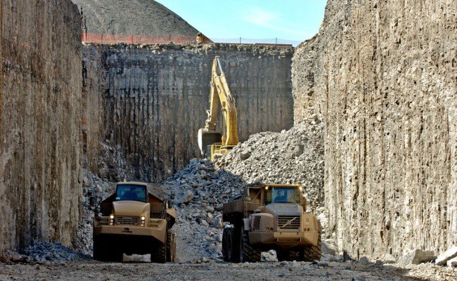 Sir-Adam-Beck-Tunnel_sm